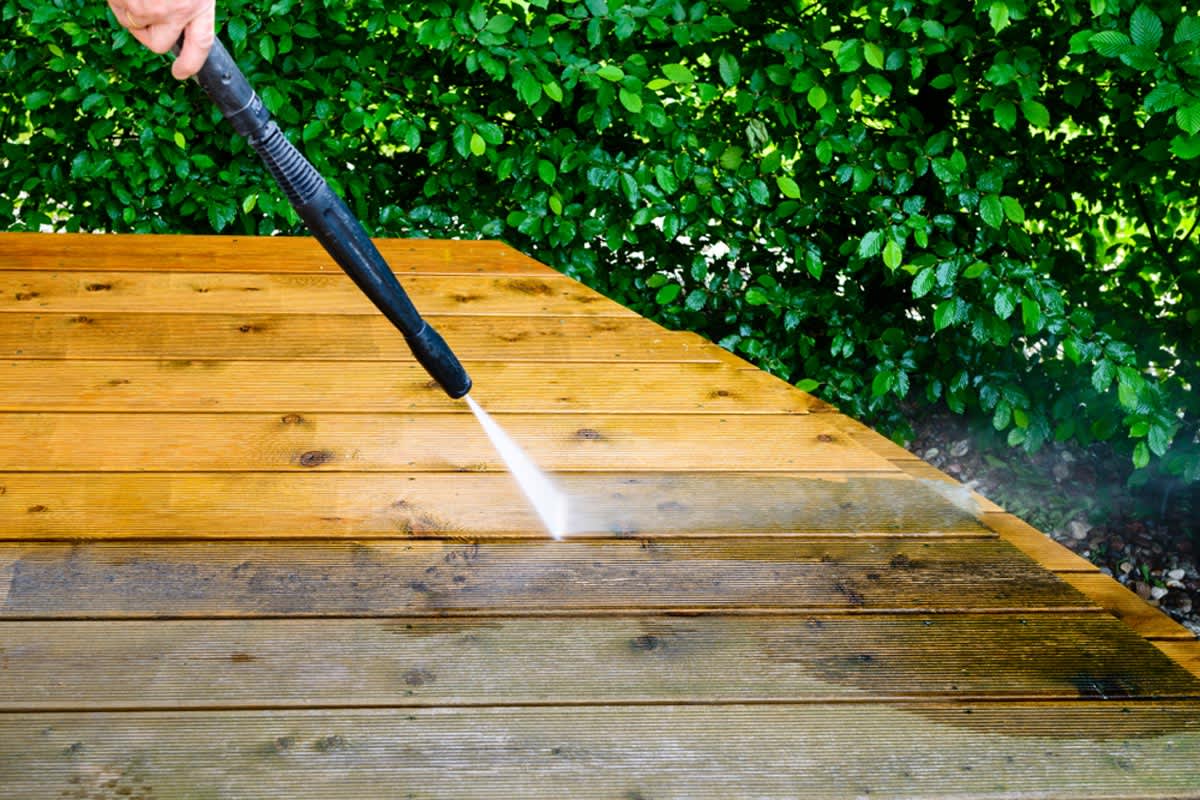 Deck Cleaning Before and After